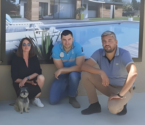 1 femme 2 hommes composent l'équipe ACADIE, constructeur maison neuve drome et ardeche